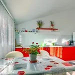 Vukicevic Apartment Vodice